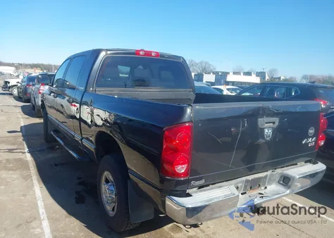 2007 Dodge Ram 1500 Slt z USA, uszkodzony, nr VIN 3D7KS19D17G736469